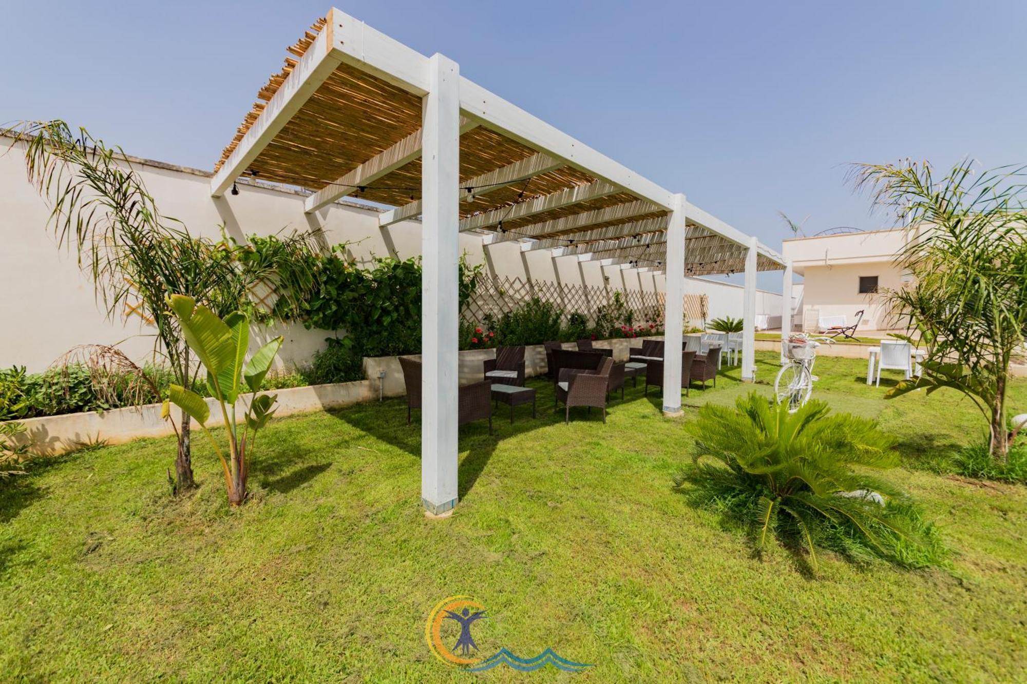 Villa Leonardo San Foca - Room, Pool & Restaurant Exterior foto