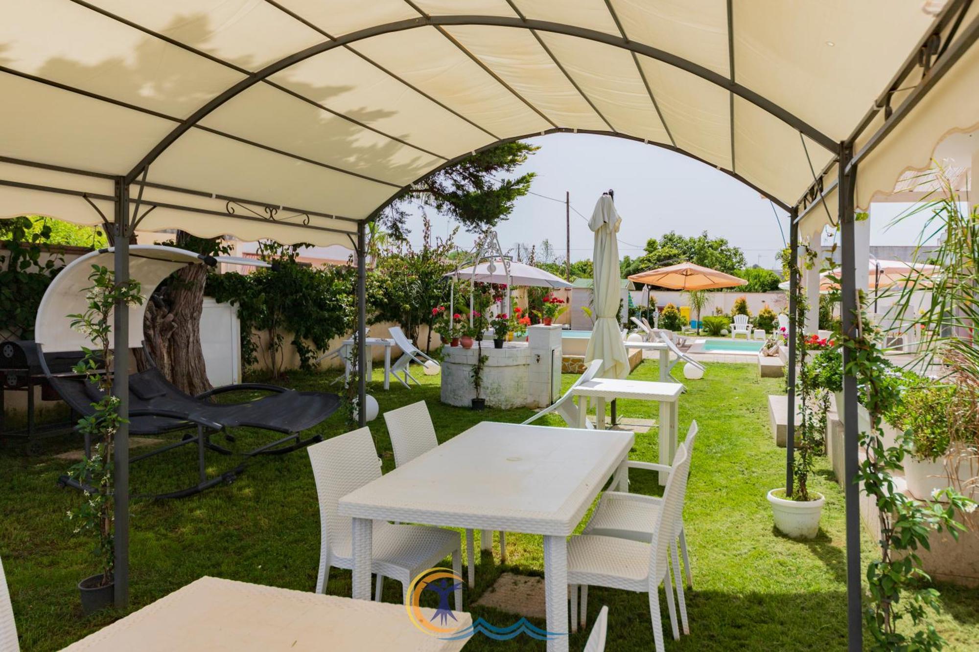 Villa Leonardo San Foca - Room, Pool & Restaurant Exterior foto
