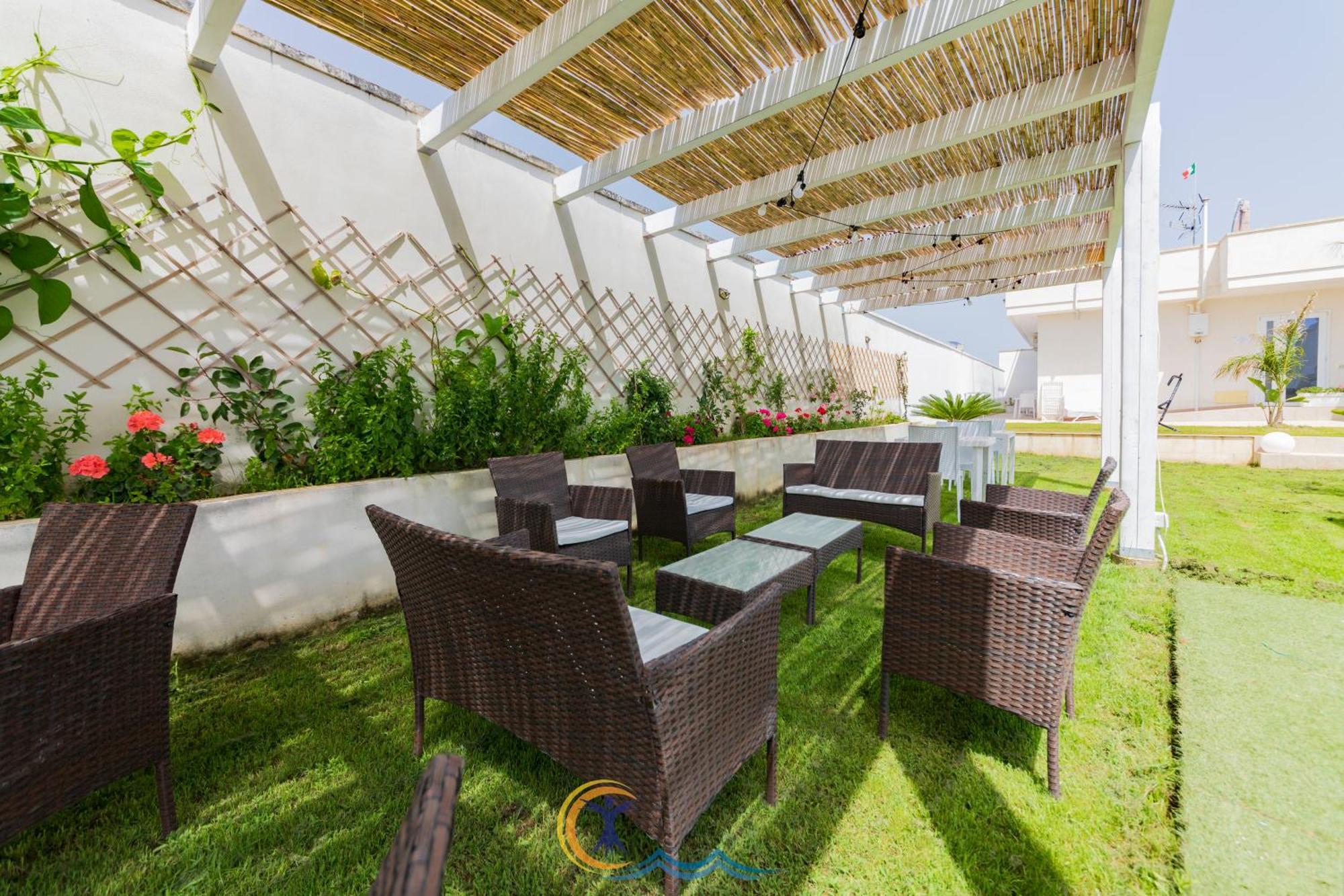 Villa Leonardo San Foca - Room, Pool & Restaurant Exterior foto