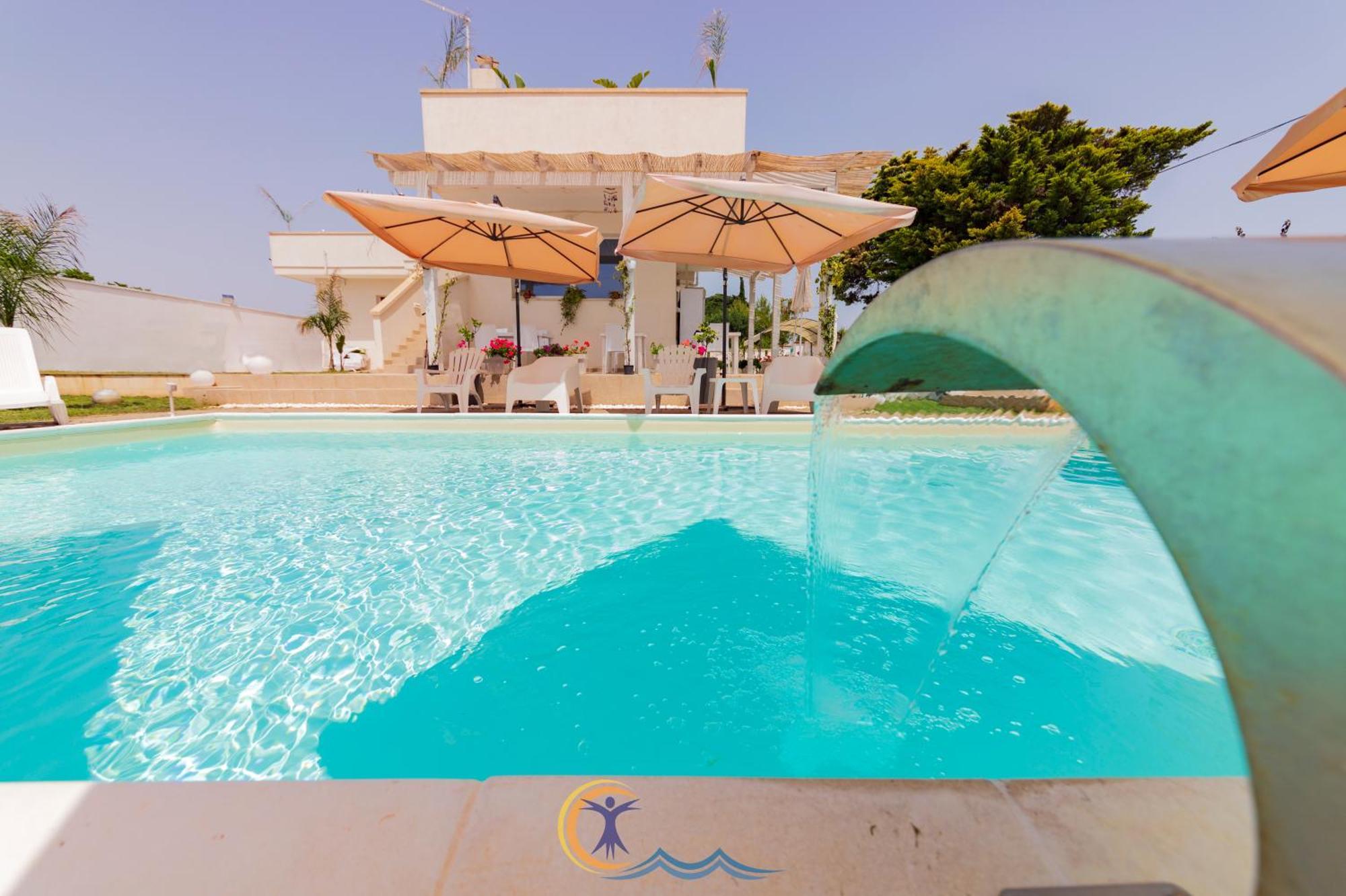 Villa Leonardo San Foca - Room, Pool & Restaurant Exterior foto