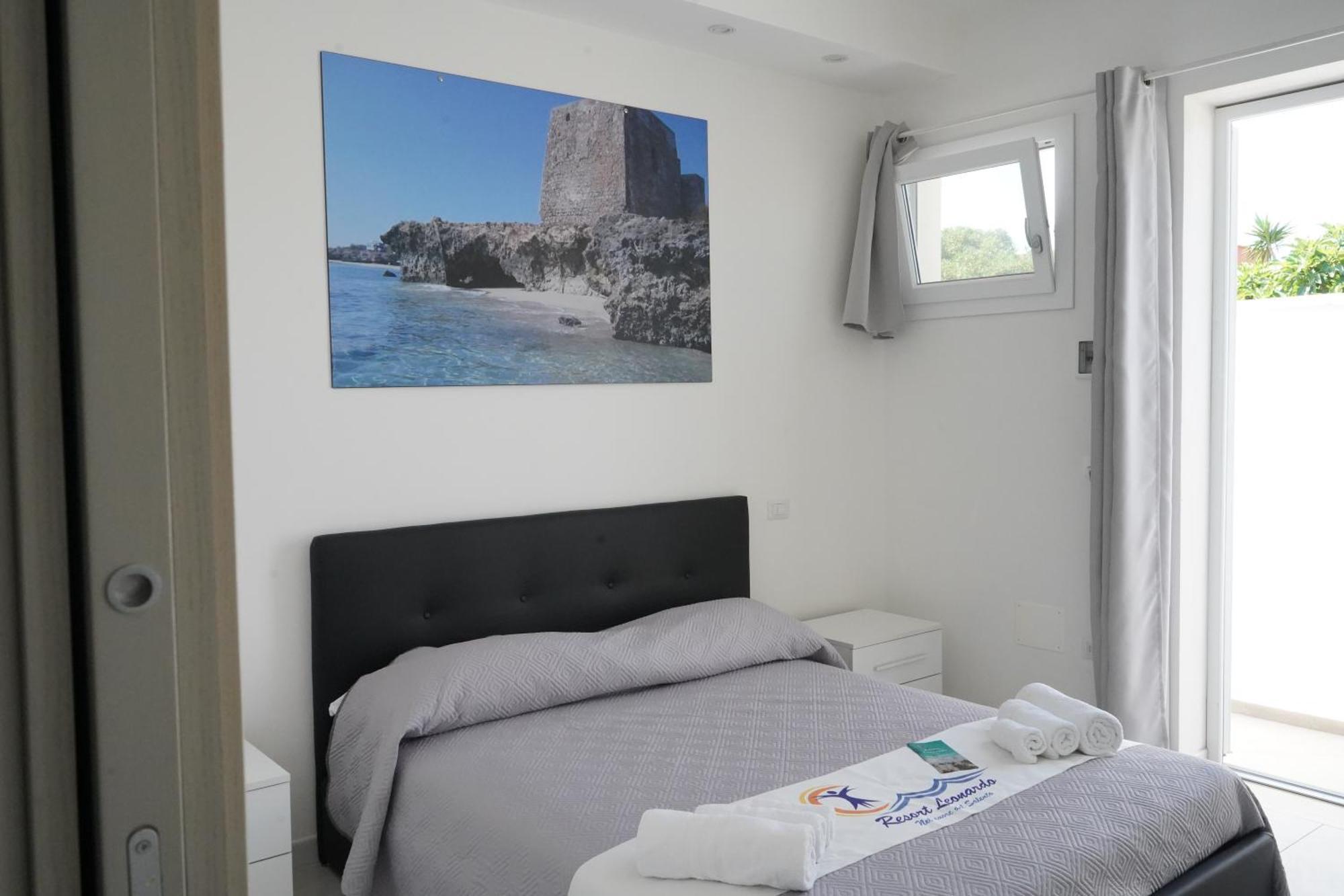 Villa Leonardo San Foca - Room, Pool & Restaurant Exterior foto